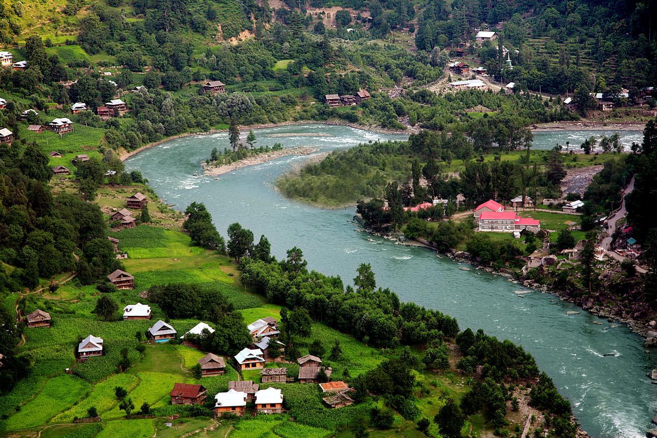 Keran Resort Esterno foto